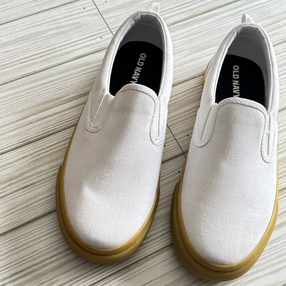 Old Navy Kids White Slip-On Sneakers with Tan Soles Sz 1